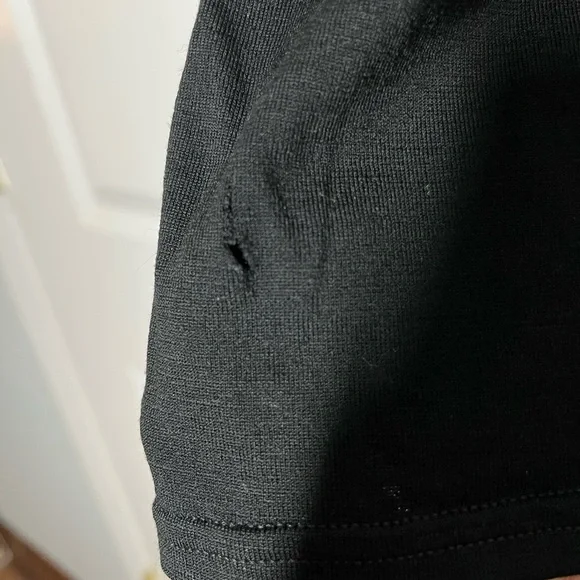 Patagonia black Performance Base Layer 100% wool thermal top size Men’s M - Picture 6 of 10